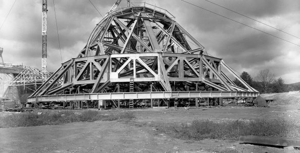 Backup structure of the 140-foot telescope