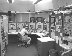 Control room of the 140-foot telescope in 1972