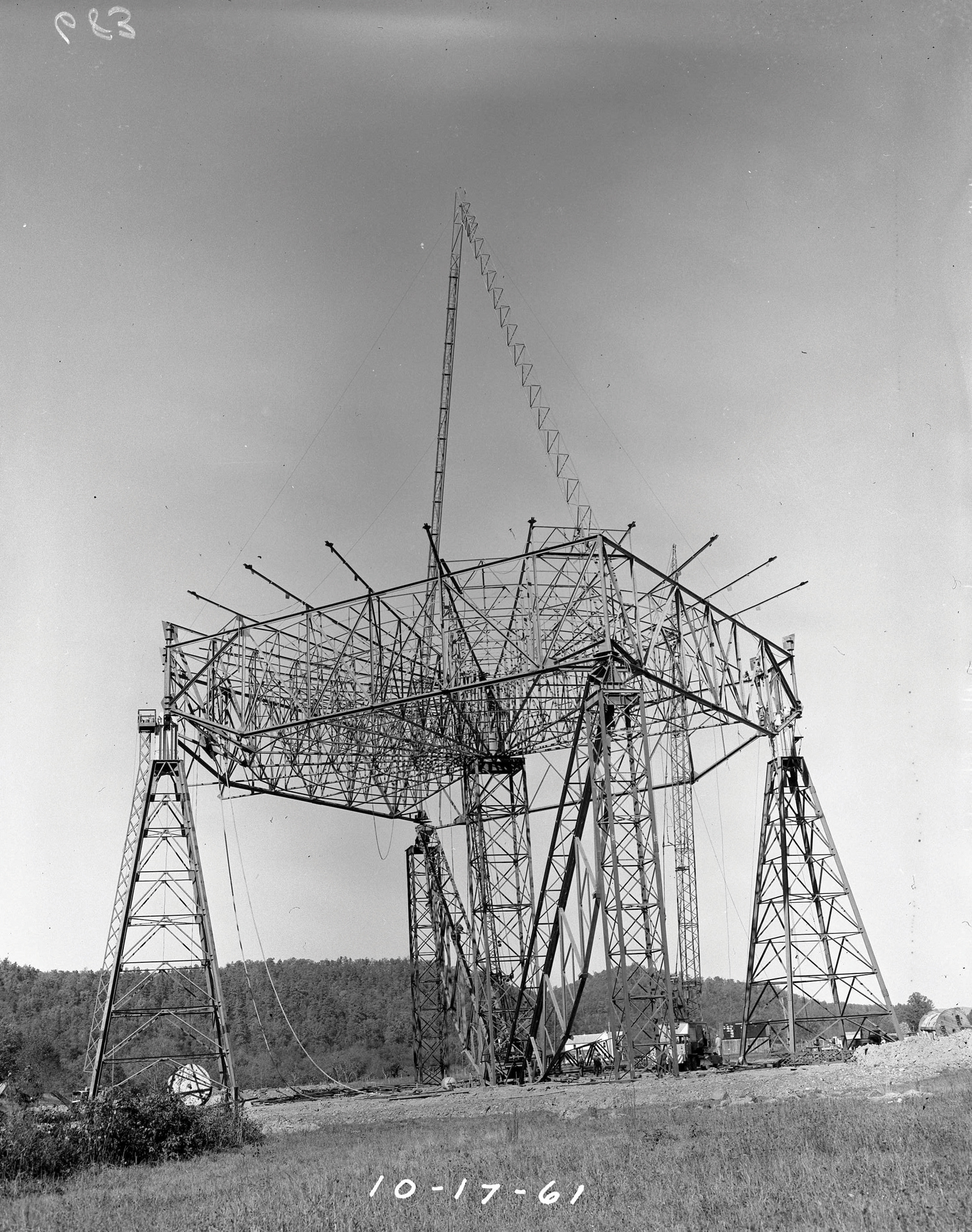 Construction of the 300-foot telescope
