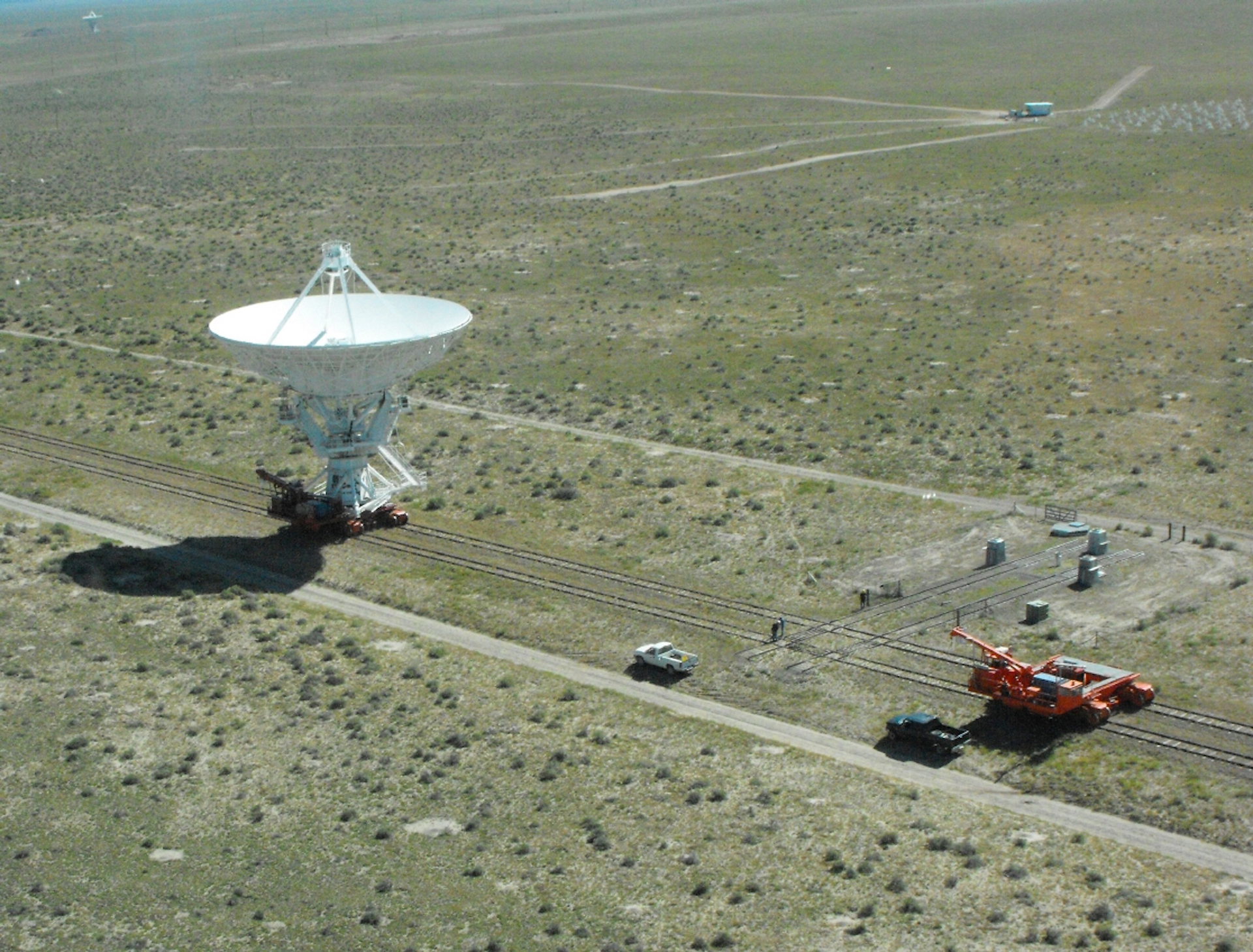 VLA antenna and transporter